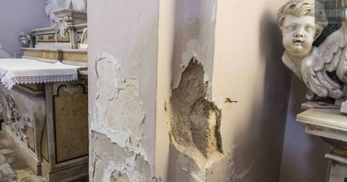 Bari, la degradata San Giacomo: chiesa che vive da secoli all'ombra della Cattedrale